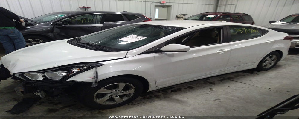 5NPDH4AE9FH562759 2015 HYUNDAI ELANTRA photo no. 2