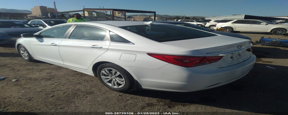 5NPEB4AC4DH520291 2013 HYUNDAI SONATA photo no. 3