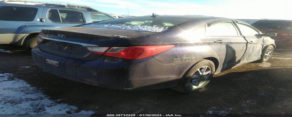 5NPEB4AC3BH025528 2011 HYUNDAI SONATA photo no. 4