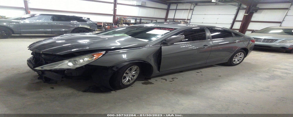 5NPEB4AC9BH078217 2011 HYUNDAI SONATA photo no. 2