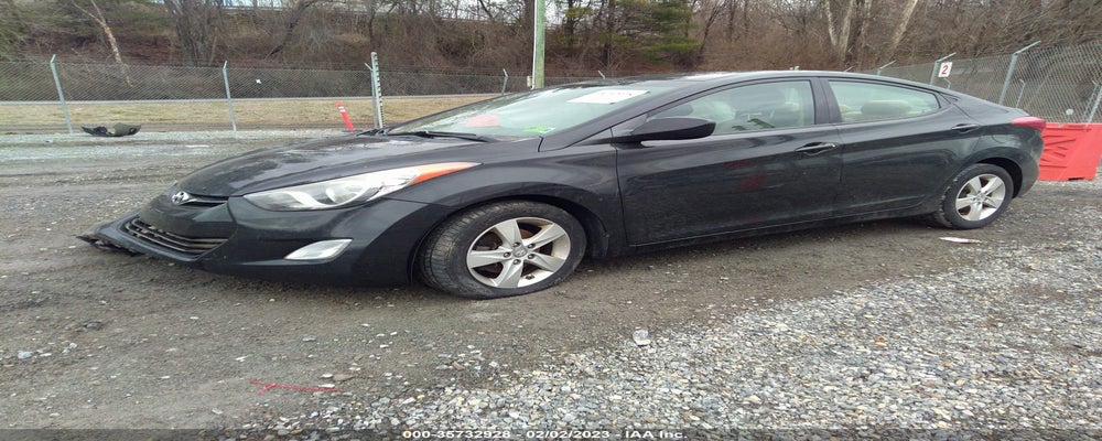 KMHDH4AEXDU990953 2013 HYUNDAI ELANTRA photo no. 2