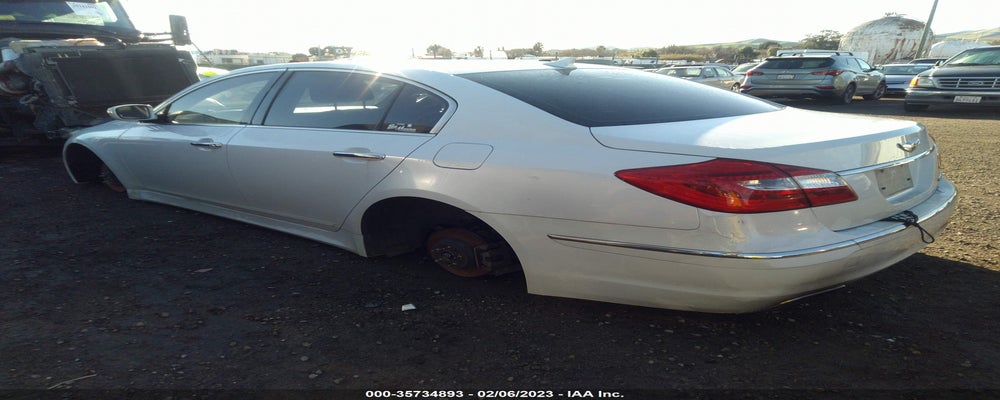 KMHGC4DD9CU157075 2012 HYUNDAI GENESIS photo no. 3