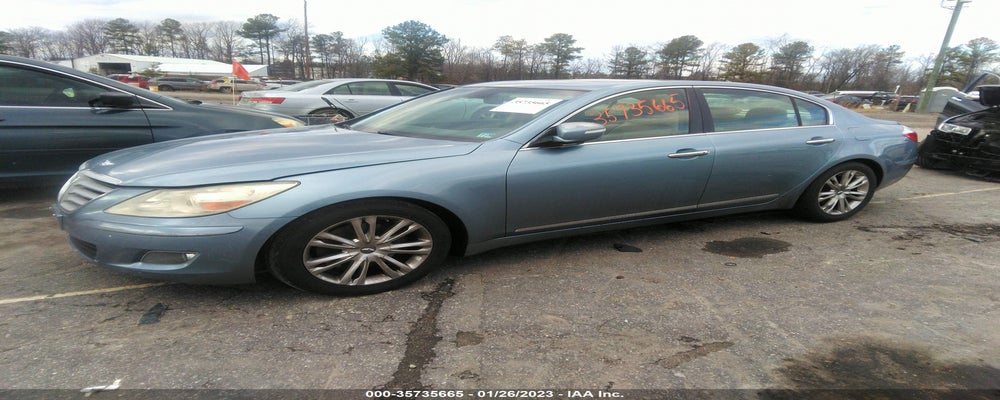 KMHGC4DF8AU093125 2010 HYUNDAI GENESIS photo no. 2