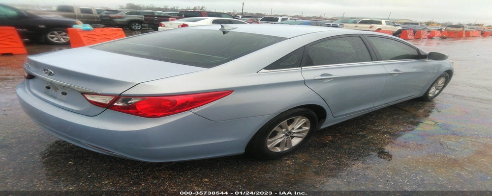 5NPEB4AC2BH140864 2011 HYUNDAI SONATA photo no. 4