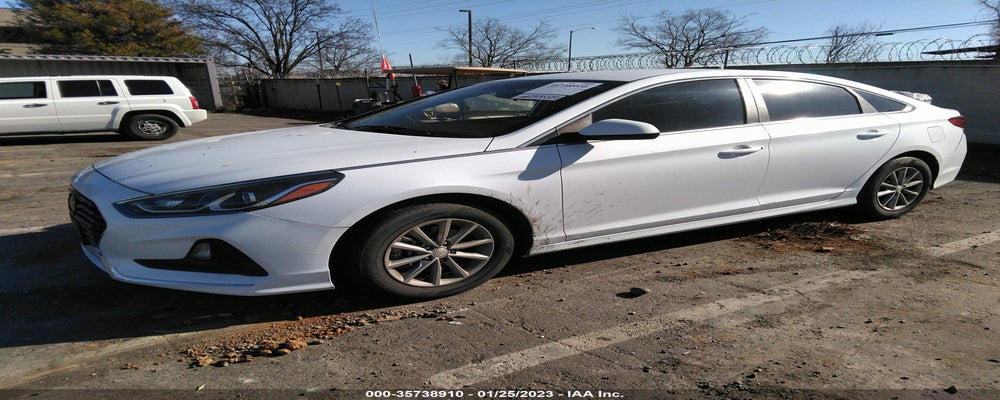 5NPE24AF5KH730387 2019 HYUNDAI SONATA photo no. 2