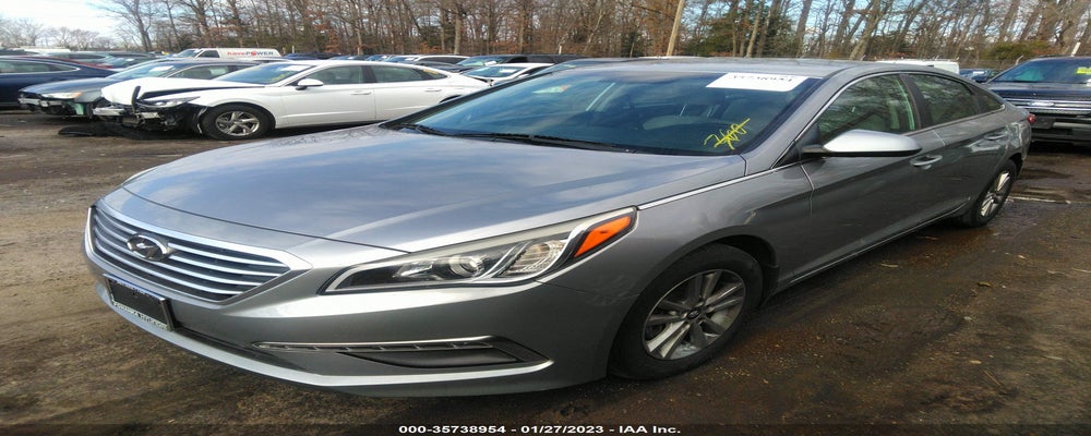 5NPE24AF6FH224136 2015 HYUNDAI SONATA photo no. 2