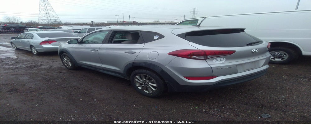 KM8J23A43HU300441 2017 HYUNDAI TUCSON photo no. 3