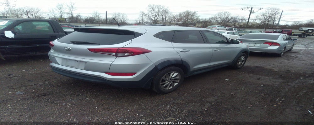 KM8J23A43HU300441 2017 HYUNDAI TUCSON photo no. 4