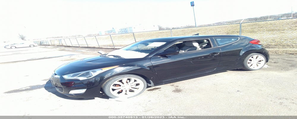 KMHTC6AD9CU028803 2012 HYUNDAI VELOSTER photo no. 2