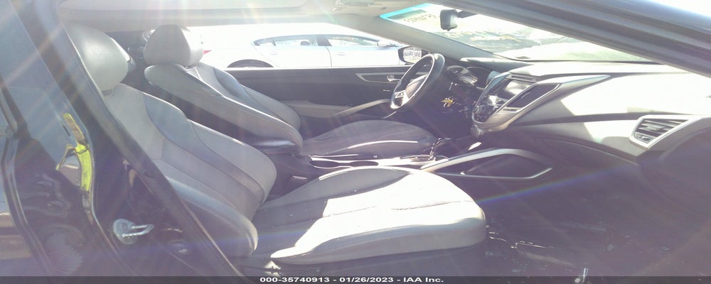 KMHTC6AD9CU028803 2012 HYUNDAI VELOSTER photo no. 5