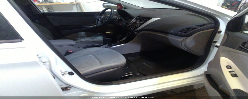 KMHCU5AE5DU076915 2013 HYUNDAI ACCENT photo no. 5