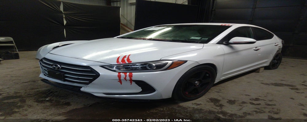 5NPD84LF2JH303917 2018 HYUNDAI ELANTRA photo no. 2