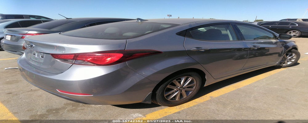 5NPDH4AE2FH638614 2015 HYUNDAI ELANTRA photo no. 4