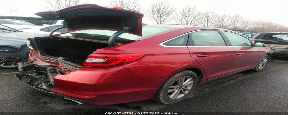 5NPE24AF9FH228584 2015 HYUNDAI SONATA photo no. 4