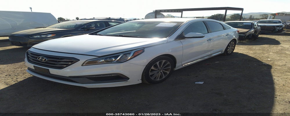 5NPE34AF3FH088819 2015 HYUNDAI SONATA photo no. 2