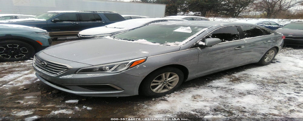5NPE24AF1HH457943 2017 HYUNDAI SONATA photo no. 2