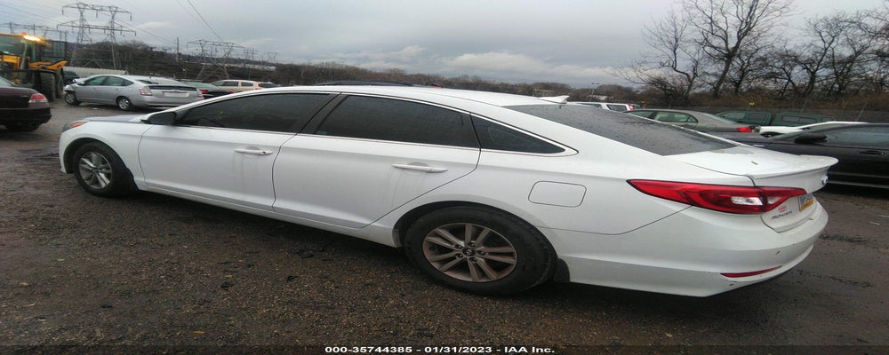 5NPE24AF2FH166137 2015 HYUNDAI SONATA photo no. 3