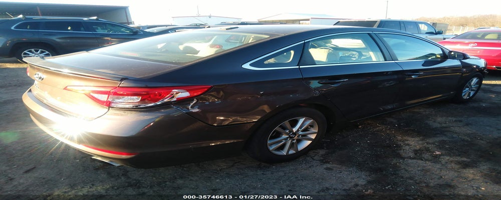 5NPE24AF7FH121825 2015 HYUNDAI SONATA photo no. 4