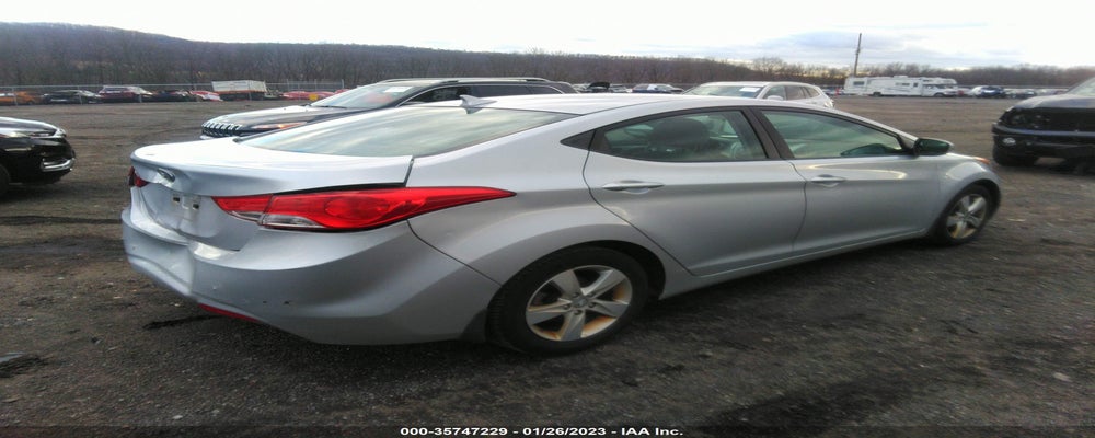 5NPDH4AE8DH421307 2013 HYUNDAI ELANTRA photo no. 4