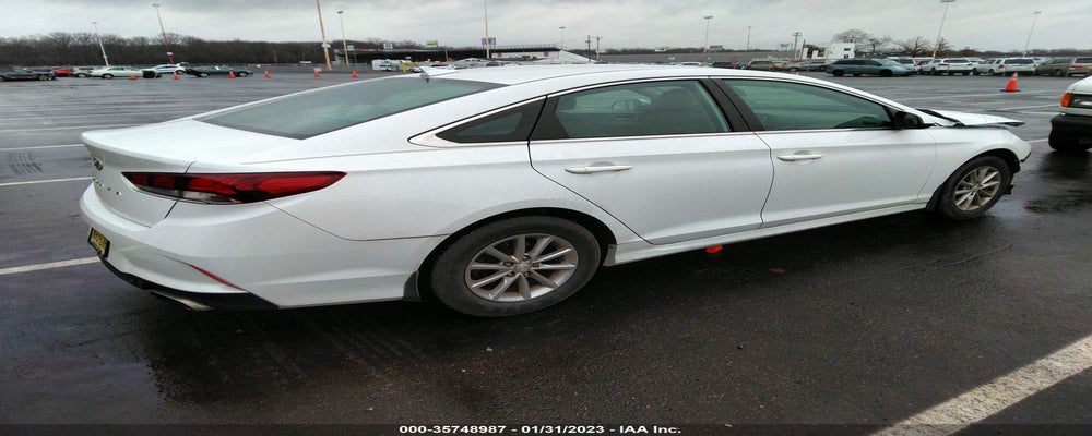 5NPE24AF0KH810941 2019 HYUNDAI SONATA photo no. 4