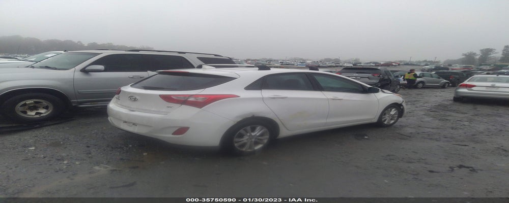 KMHD35LE8DU052080 2013 HYUNDAI ELANTRA GT photo no. 4