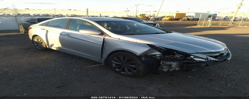 5NPEC4AC1BH160942 2011 HYUNDAI SONATA photo no. 1