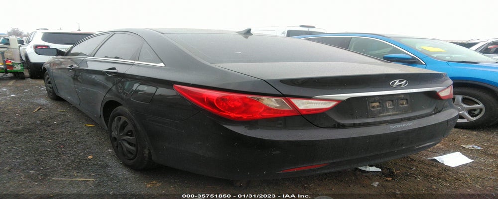 5NPEB4AC0BH234662 2011 HYUNDAI SONATA photo no. 3