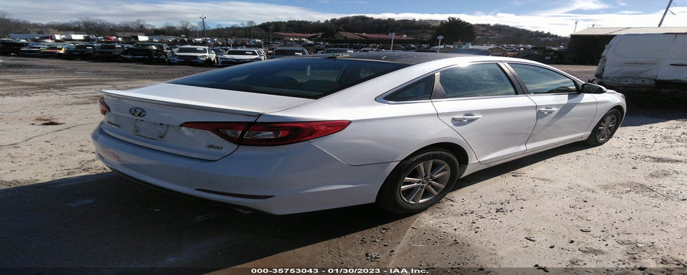 5NPE24AA2FH134518 2015 HYUNDAI SONATA photo no. 4