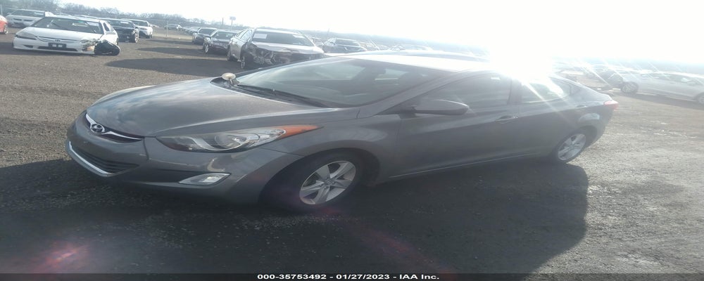 5NPDH4AE8DH325273 2013 HYUNDAI ELANTRA photo no. 2