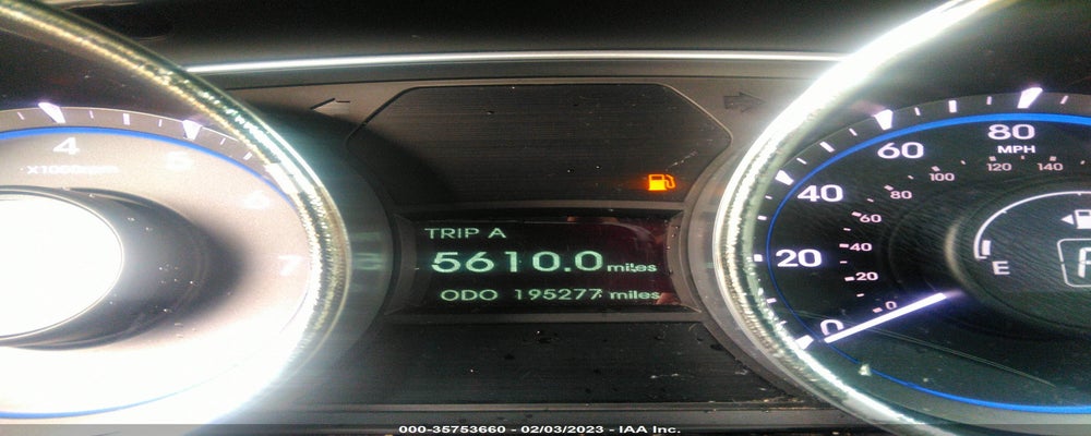 5NPEC4AB3BH174333 2011 HYUNDAI SONATA photo no. 7
