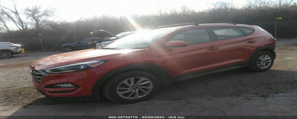 KM8J3CA45GU206458 2016 HYUNDAI TUCSON photo no. 2