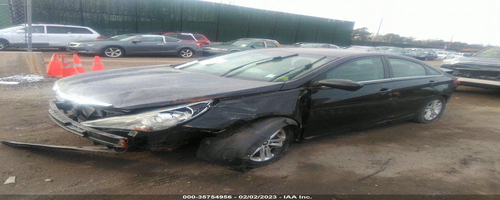 5NPEB4AC6BH017553 2011 HYUNDAI SONATA photo no. 2