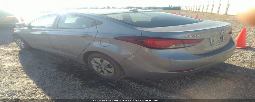 5NPDH4AEXGH675508 2016 HYUNDAI ELANTRA photo no. 3