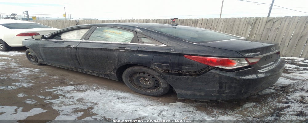 5NPEB4AC8BH047024 2011 HYUNDAI SONATA photo no. 3