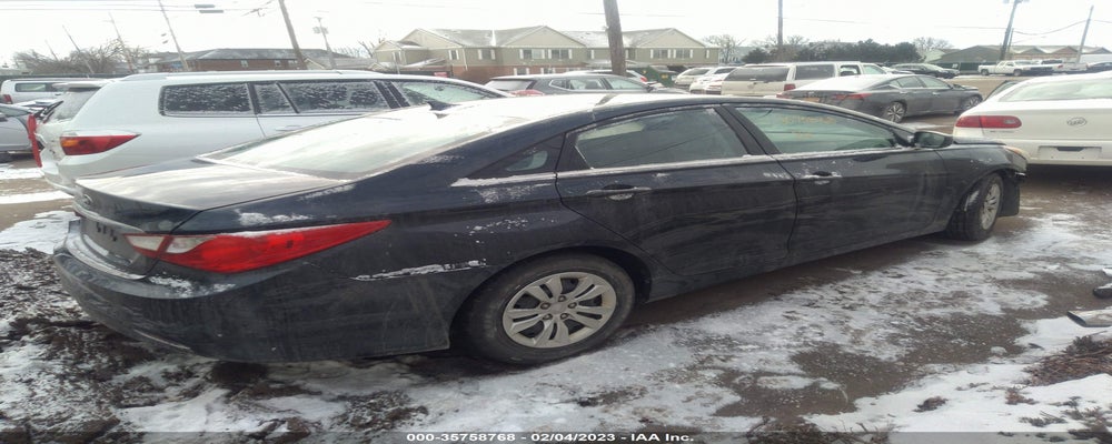 5NPEB4AC8BH047024 2011 HYUNDAI SONATA photo no. 4