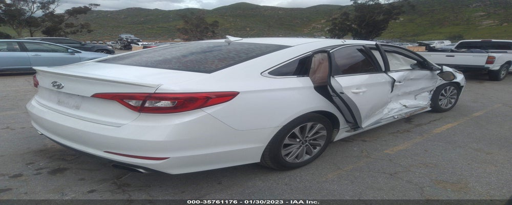 5NPE34AF9FH078036 2015 HYUNDAI SONATA photo no. 4