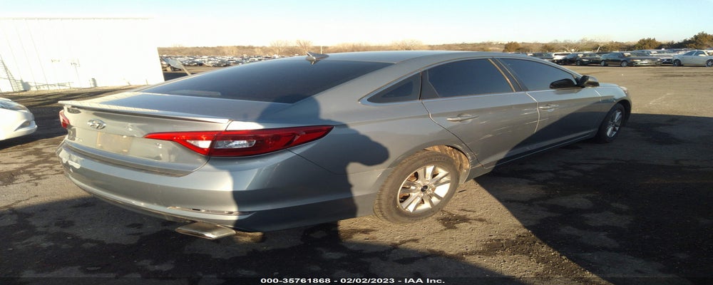 5NPE24AFXFH007074 2015 HYUNDAI SONATA photo no. 4