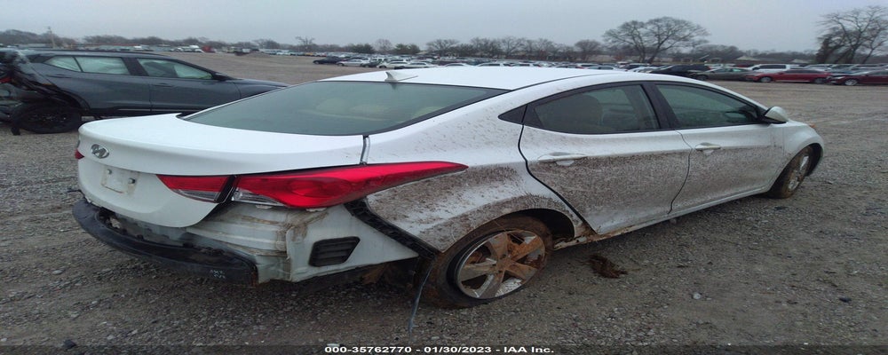 5NPDH4AEXDH355133 2013 HYUNDAI ELANTRA photo no. 4