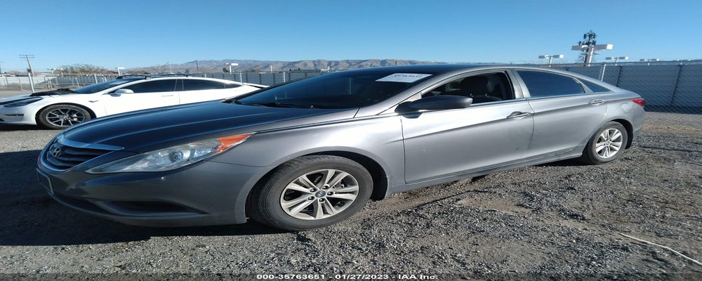 5NPEB4ACXBH284159 2011 HYUNDAI SONATA photo no. 2