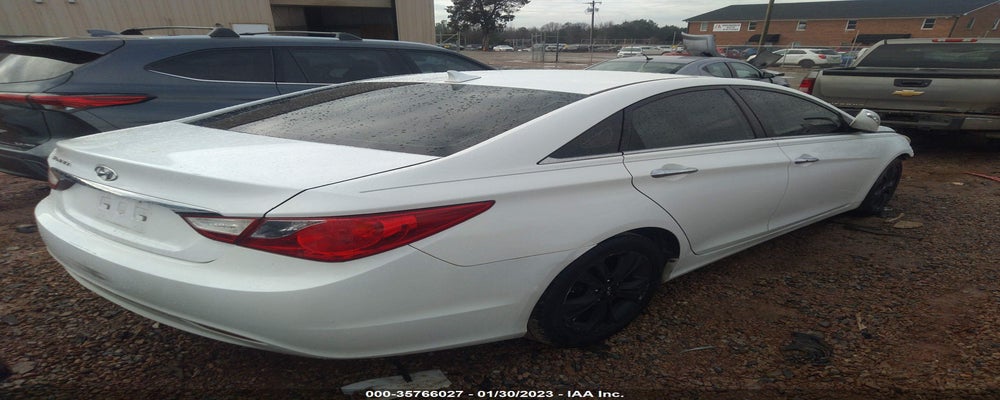 5NPEC4AC1BH029476 2011 HYUNDAI SONATA photo no. 4