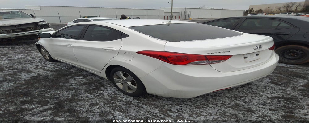 5NPDH4AE3DH339355 2013 HYUNDAI ELANTRA photo no. 3