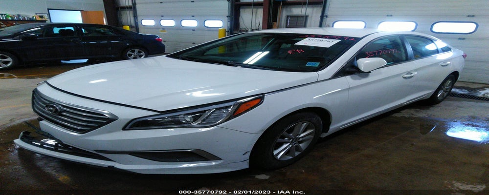 5NPE24AF3HH498154 2017 HYUNDAI SONATA photo no. 2