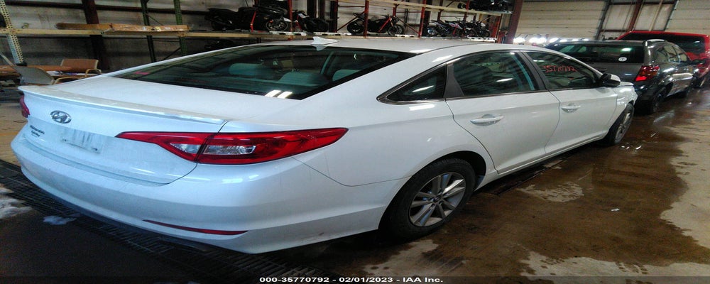 5NPE24AF3HH498154 2017 HYUNDAI SONATA photo no. 4