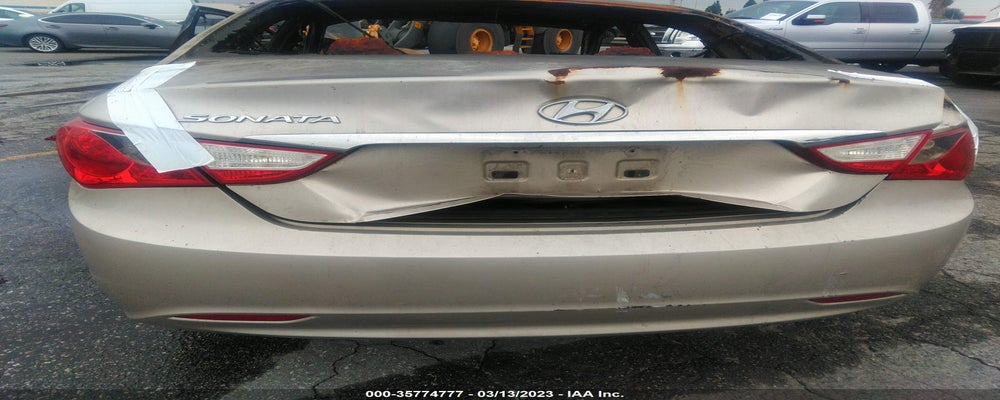 5NPEB4AC2BH152075 2011 HYUNDAI SONATA photo no. 6