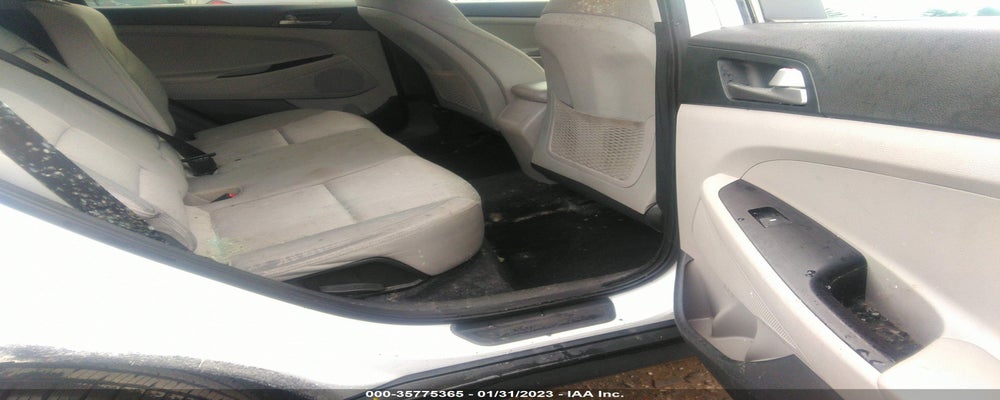 KM8J2CA49JU668869 2018 HYUNDAI TUCSON photo no. 8