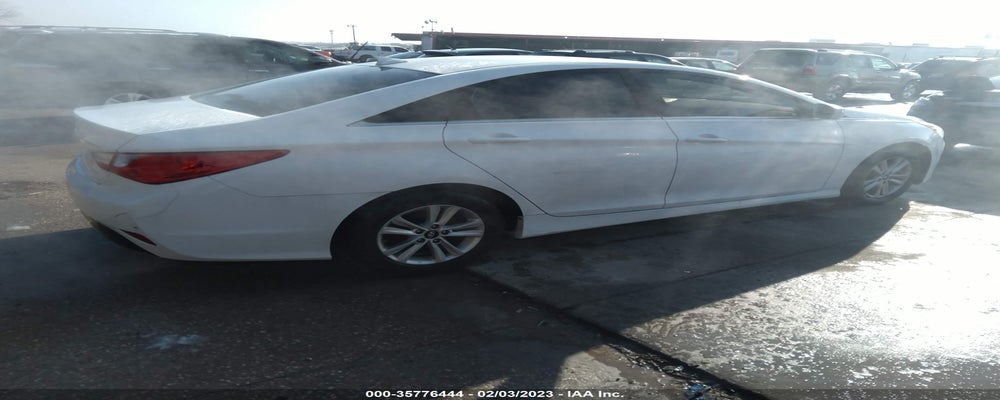 5NPEB4AC4EH864818 2014 HYUNDAI SONATA photo no. 4