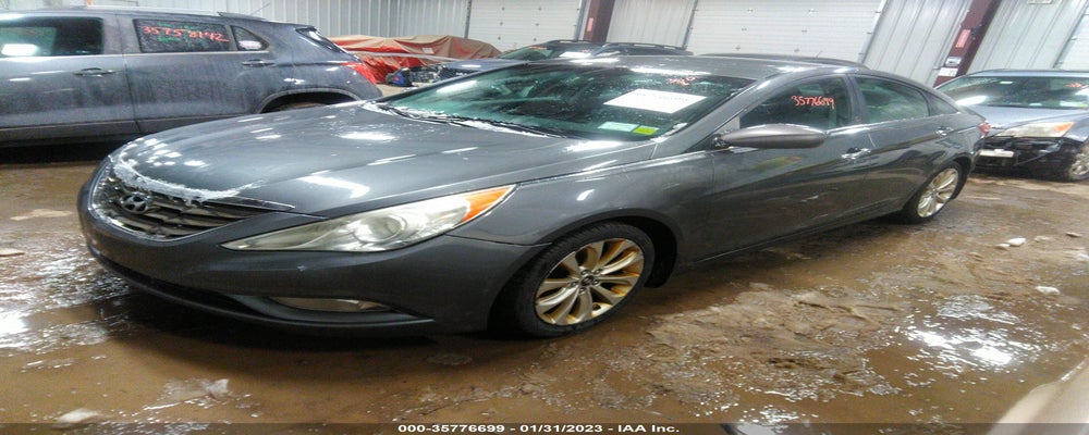 5NPEC4AB5BH178237 2011 HYUNDAI SONATA photo no. 2