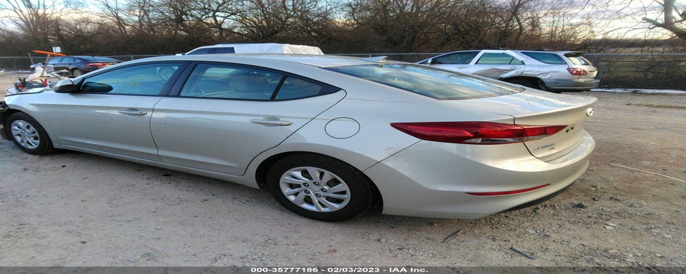 5NPD74LFXJH399749 2018 HYUNDAI ELANTRA photo no. 3