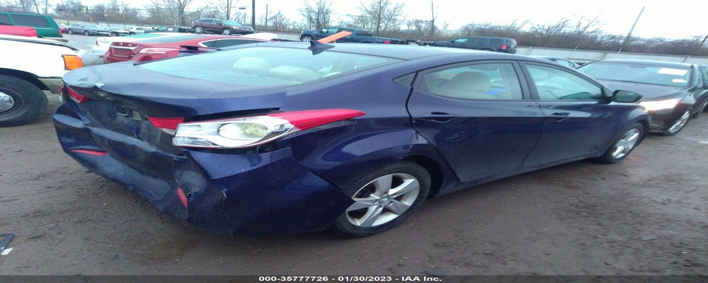 5NPDH4AE1DH245751 2013 HYUNDAI ELANTRA photo no. 4