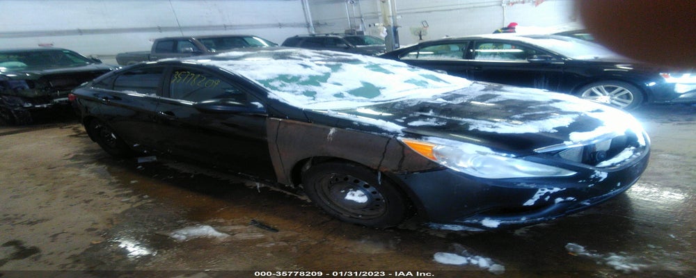 5NPEB4AC0BH098839 2011 HYUNDAI SONATA photo no. 1
